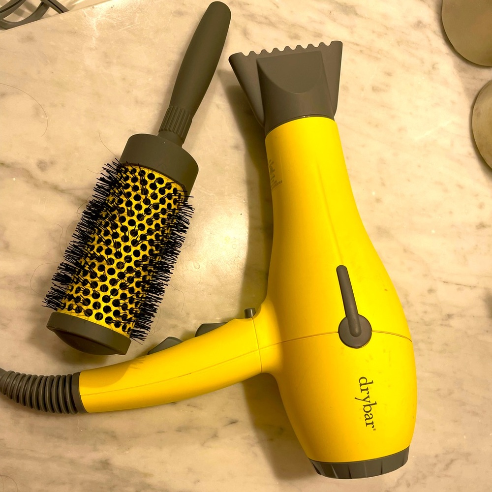 Drybar Buttercup Blow-Dryer with full pint hair brush